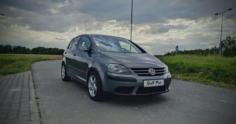 śląskie Volkswagen Golf Plus cena 10500 przebieg: 294140, rok produkcji 2005 z Trzcianka